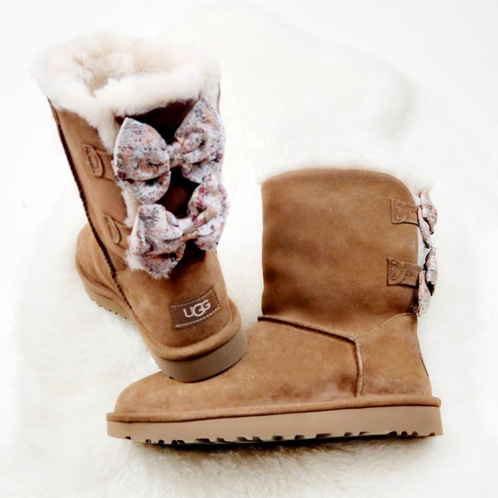 UGG BAILEY BOW ABSTRACT SPLATTER BOOTS - Picture 9 of 10
